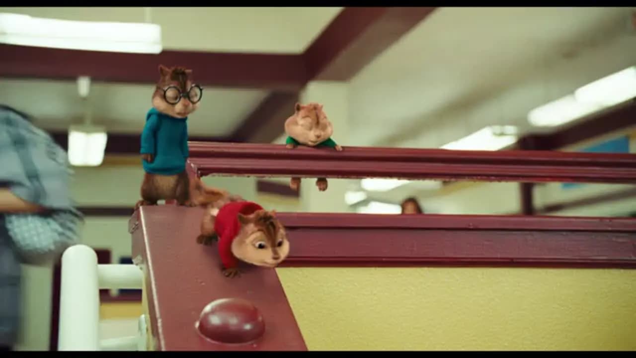 Элвин и бурундуки 2