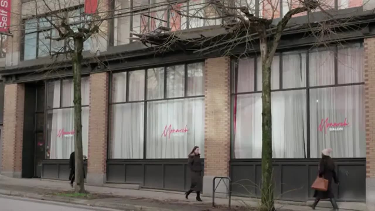 Стрижка, покраска, убийство