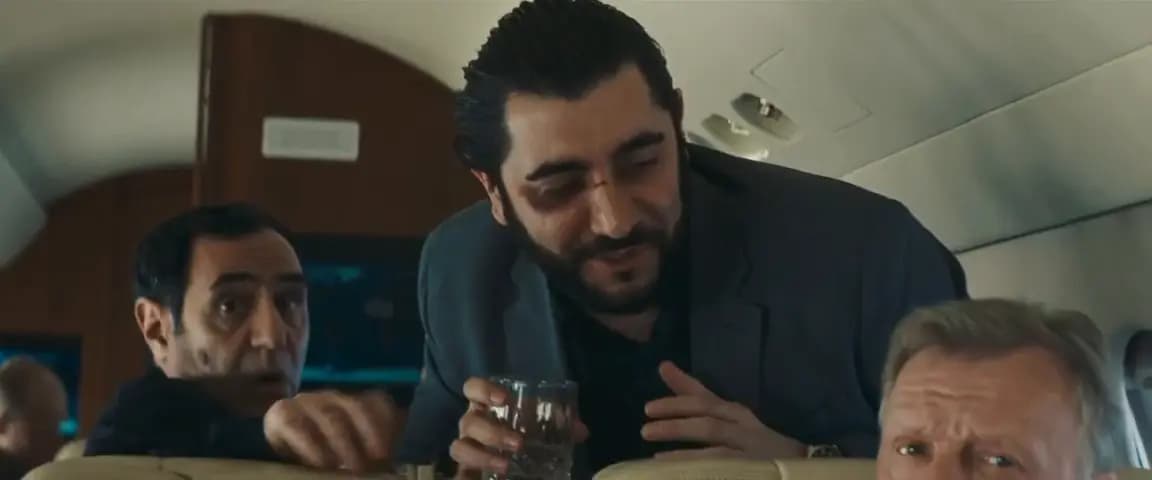 Анора