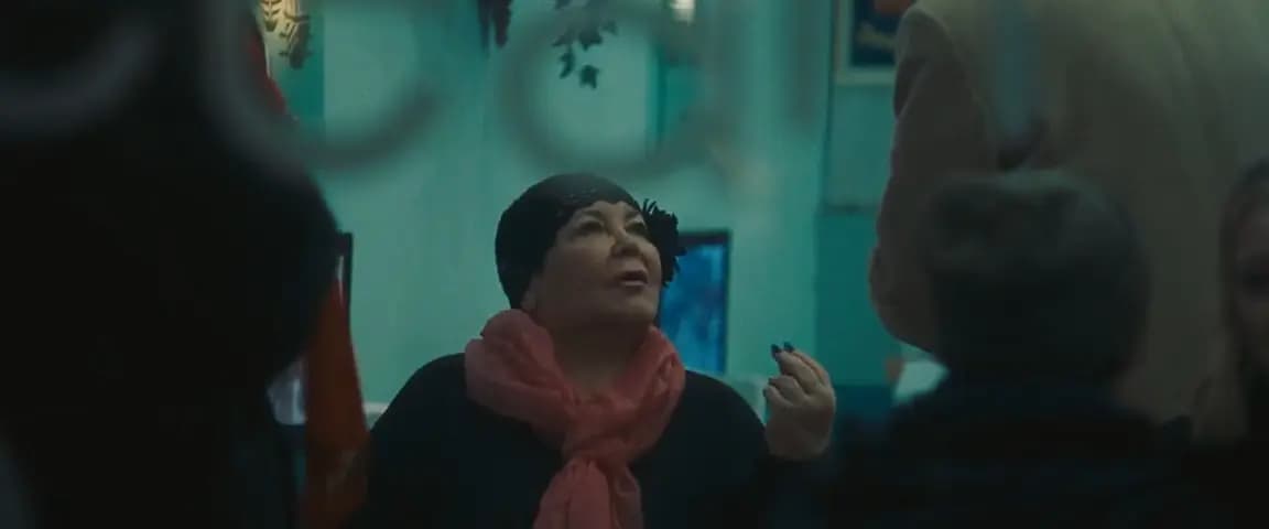 Анора